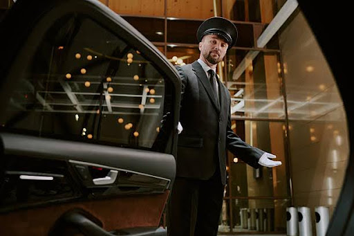 Professional Chauffeur Services in Braintree MA for Every Occasion